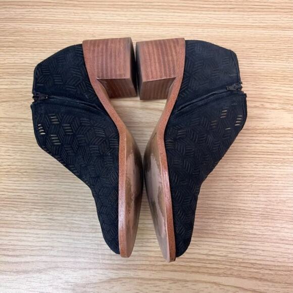 1 State Iddah Booties Women's 6.5 Black Perforated Leather Cutaway Ankle - Picture 5 of 13